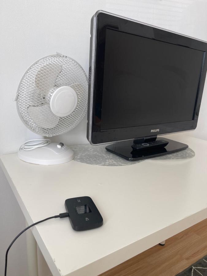 Yksio Kilometri Jokirannasta Forilta Apartment Турку Екстериор снимка